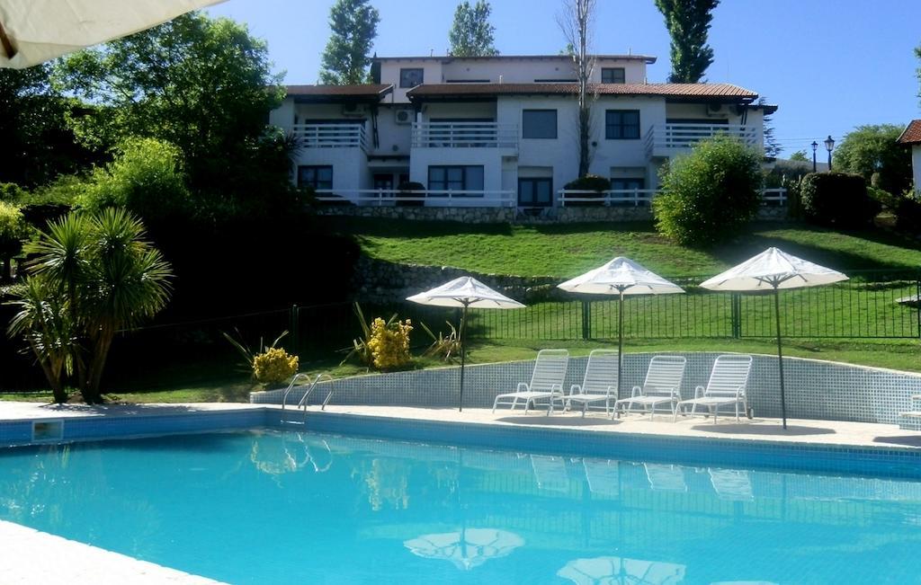 Las Ardillas Cabanas Y Suites La Falda Bagian luar foto